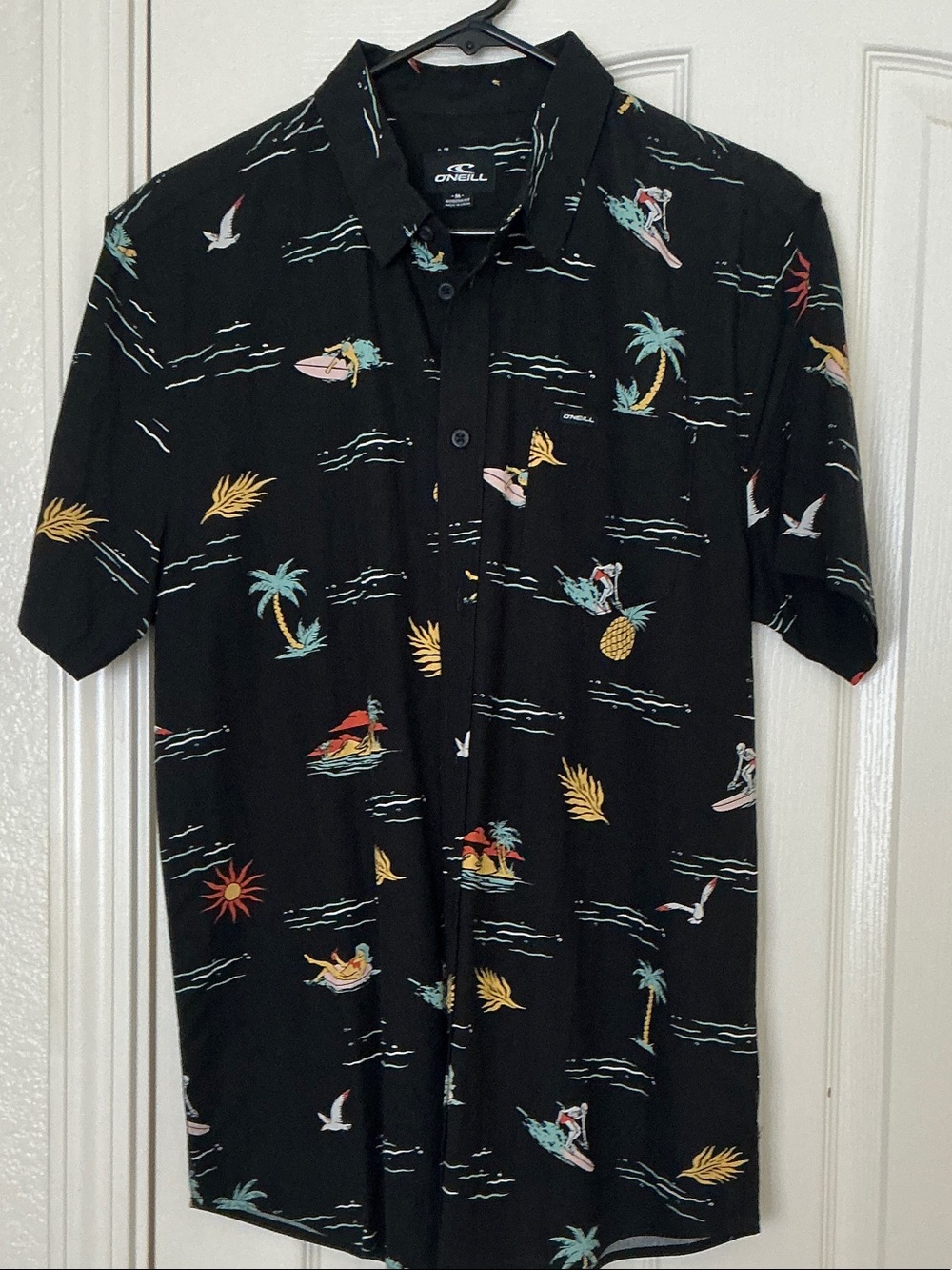 O'Neill Black Short-Sleeve Tropical Print Button-Down Shirt